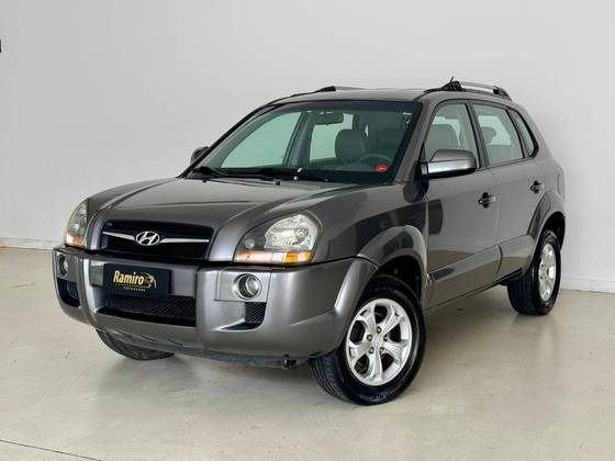 HYUNDAI TUCSON 2.0 MPFI GLS 16V 143CV 2WD FLEX 4P AUTOMÁTICO HYUNDAI TUCSON 2.0 MPFI GLS 16V 143CV 2WD FLEX 4P AUTOMÁTICO
